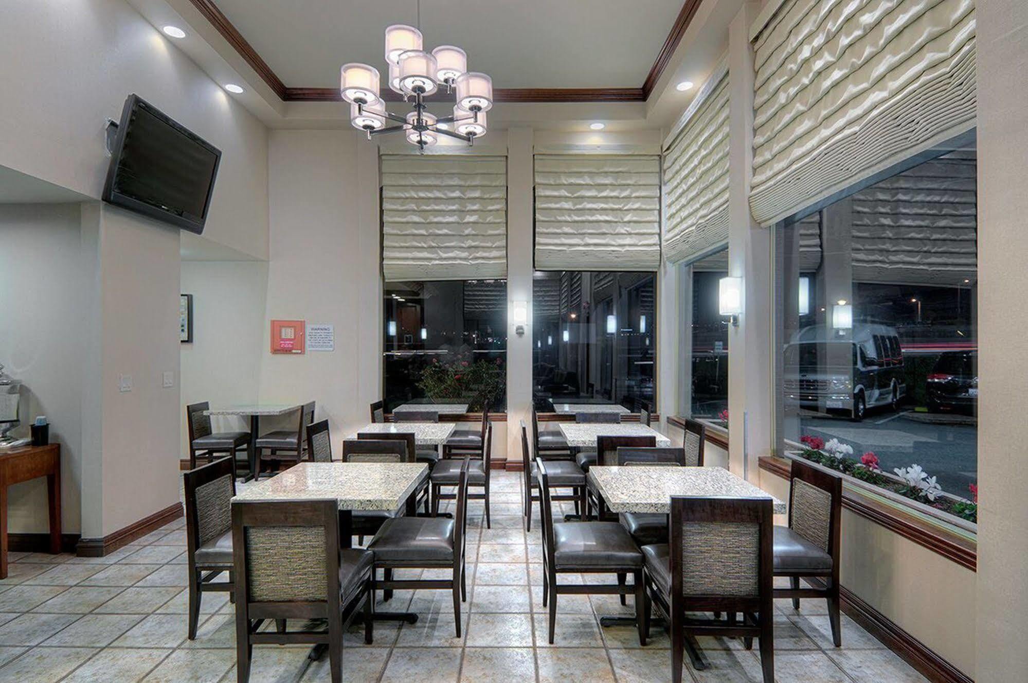 Los Prados Hotel San Mateo Bagian luar foto